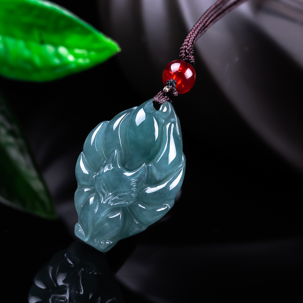 Natural Burmese Jadeite Fox Pe - огляд і ціна Accessories Woman
