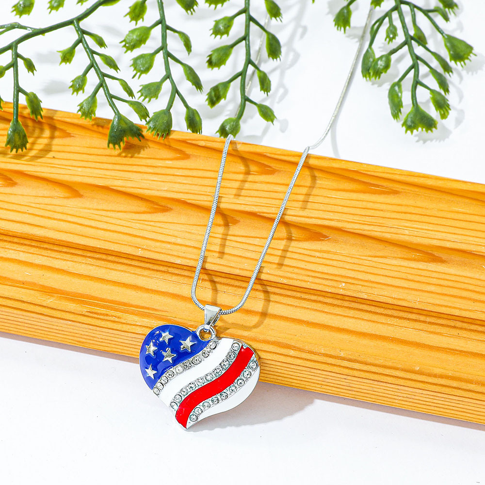 Fashion Charm Necklace America - огляд і ціна Women'S Accessories Accessorize